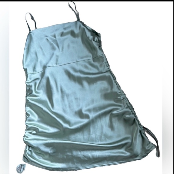 Pretty Green Satin Dress Size Small Homecoming Party Evening Cocktail - Picture 10 of 11